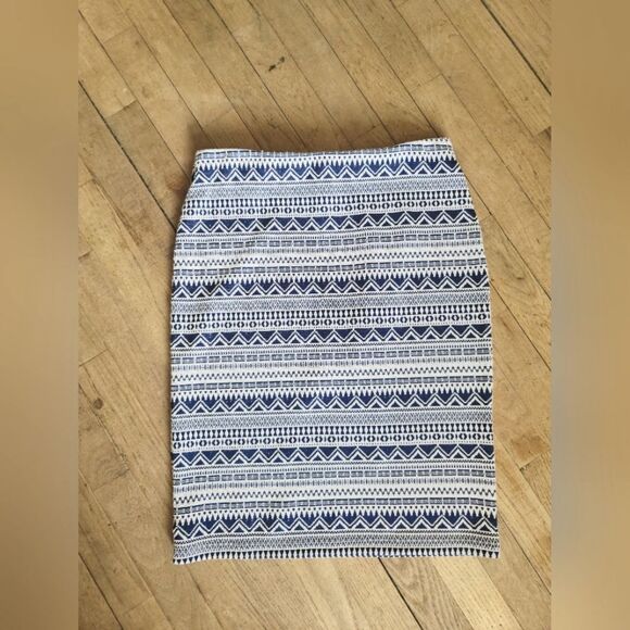 RD Style Dresses & Skirts - RD Style - Adele Textured Pencil Skirt, Navy‎ and White, Size Medium